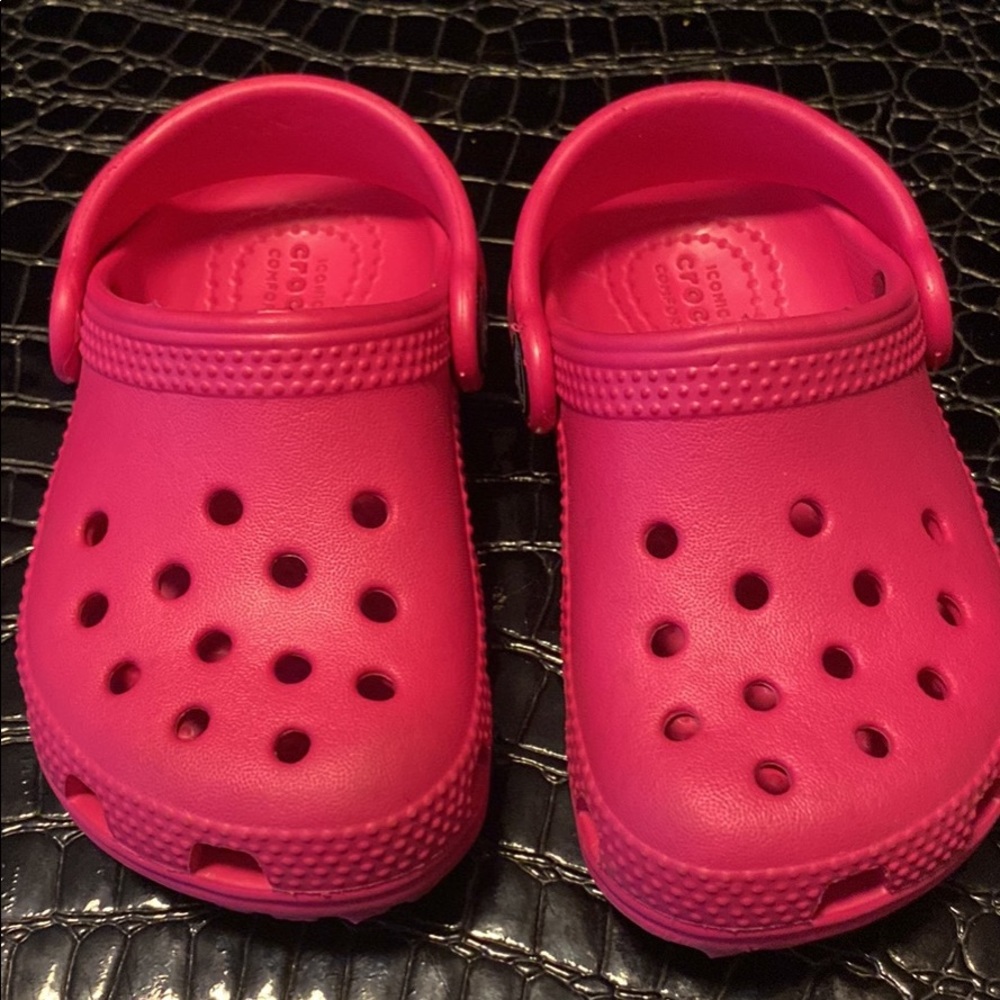 Toddler crocs